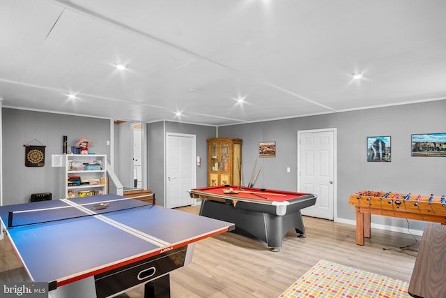 109 Knob Ct, Albrightsville, PA 18210 - playroom with light wood-style flooring, billiards, baseboards, and recessed lighting
