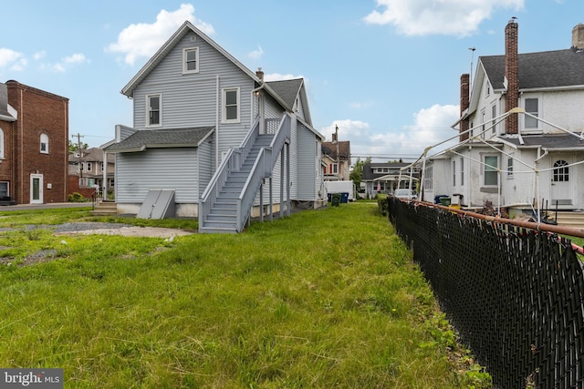 213 Franklin St, Hightstown, NJ 08520 - rear view of property with a residential view