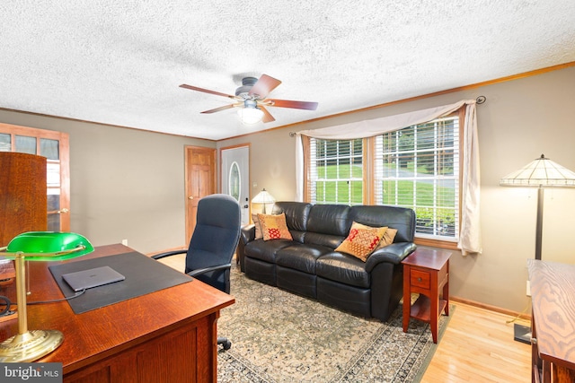 3 Cove Ct, Stafford, VA 22554 - office space with light wood-style floors, ceiling fan, and a textured ceiling