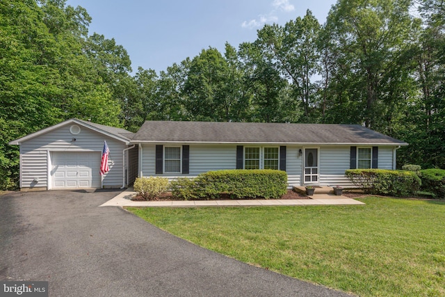 3 Cove Ct, Stafford, VA 22554 - single story home with a garage, a front lawn, and driveway