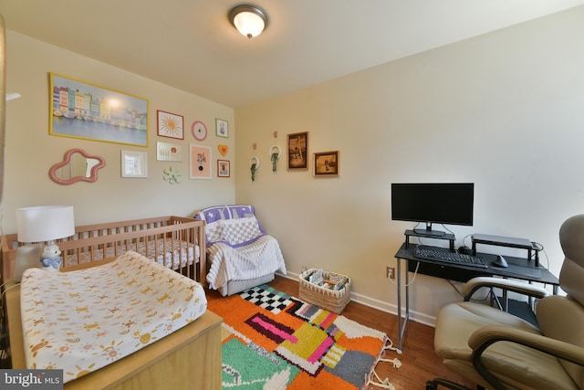 452 Fitzgerald St, Philadelphia, PA 19148 - bedroom with wood finished floors and baseboards