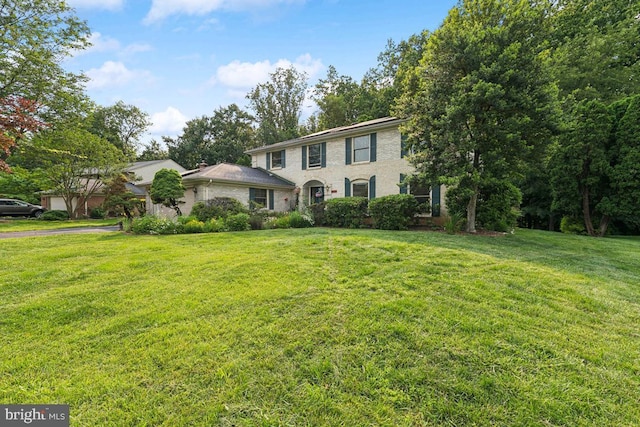 6625 Weatheford Ct, Mclean, VA 22101 - colonial inspired home featuring a front lawn
