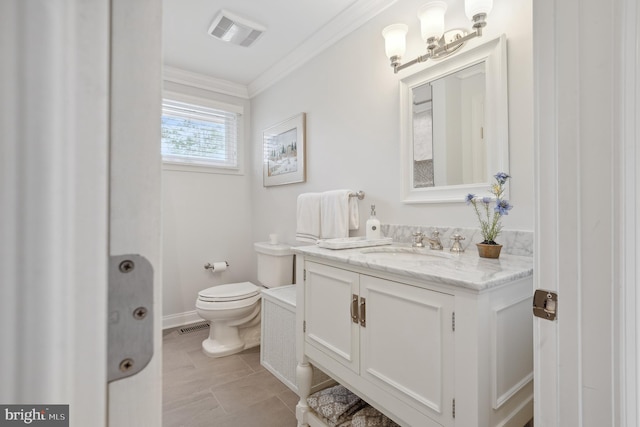 1028 Sandpiper Ln, Annapolis, MD 21403 - bathroom featuring vanity and crown molding