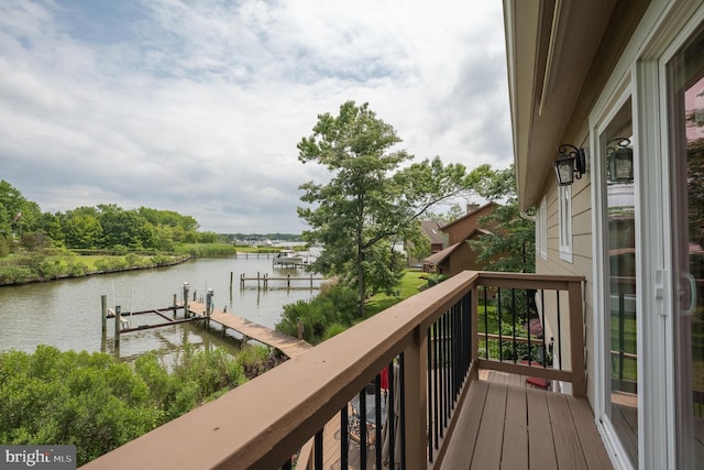 1028 Sandpiper Ln, Annapolis, MD 21403 - wooden terrace with a water view and a dock