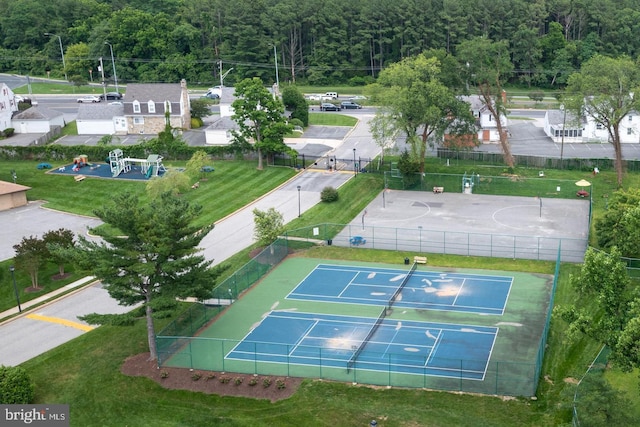 1 Smeton Place 506 & 606, Towson, MD 21204 - aerial view of property and surrounding area with a forest