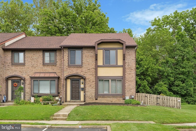 3447 Norwood Pl, Southampton, PA 18966 - townhome / multi-family property featuring brick siding and a shingled roof