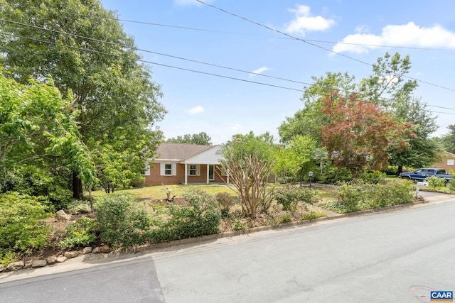 104 Chaucer Rd, Charlottesville, VA 22901 - single story home featuring brick siding