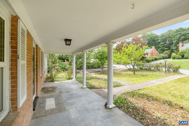 104 Chaucer Rd, Charlottesville, VA 22901 - porch with a lawn