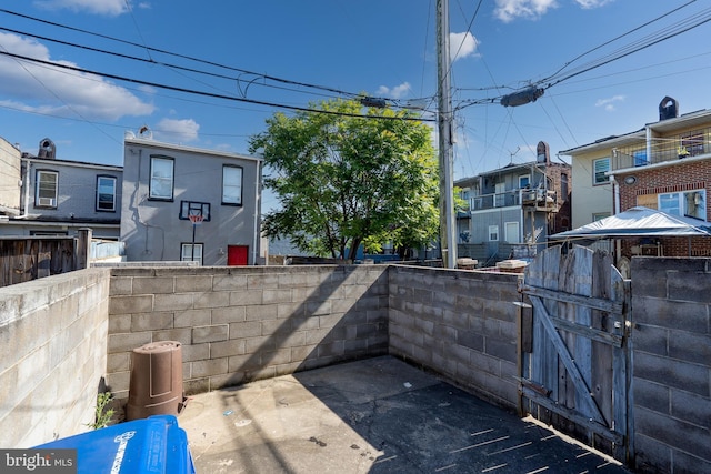 3310 E Lombard St, Baltimore, MD 21224 - view of patio featuring a gate