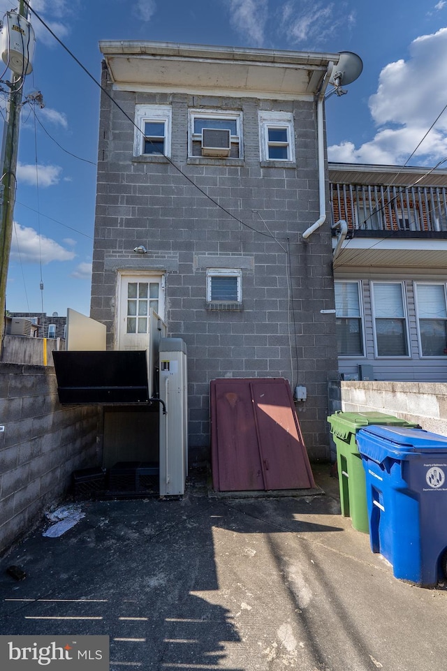 3310 E Lombard St, Baltimore, MD 21224 - view of rear view of house