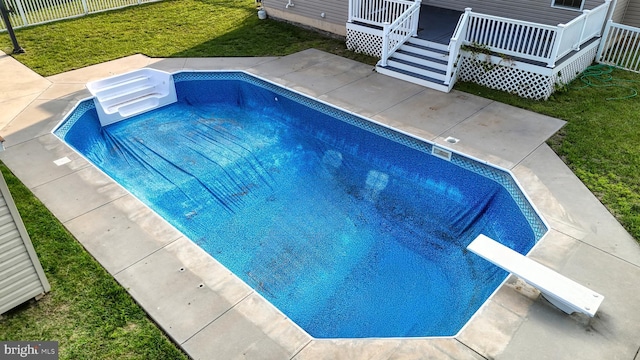 637 Coldwater Dr, Clayton, DE 19938 - view of pool with a diving board