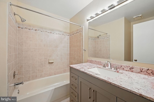 11707 Critton Cir, Woodbridge, VA 22192 - full bath with vanity and washtub / shower combination