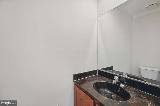 11707 Critton Cir, Woodbridge, VA 22192 - bathroom featuring crown molding and vanity