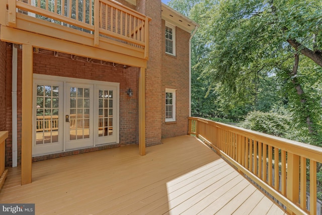 8530 Raglan Rd, Vienna, VA 22182 - view of wooden deck