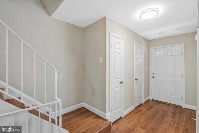 8530 Raglan Rd, Vienna, VA 22182 - entryway with wood finished floors and baseboards