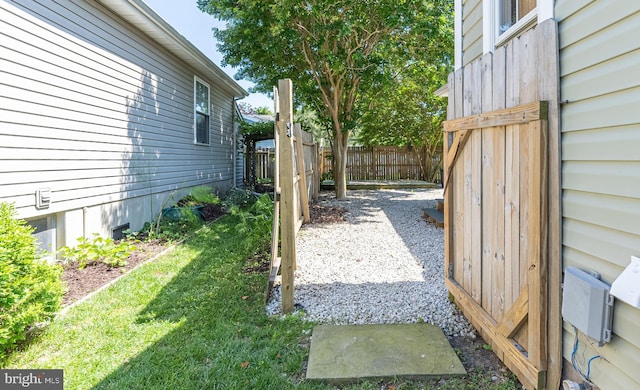 12542 Torquay Rd, Ocean City, MD 21842 - view of yard