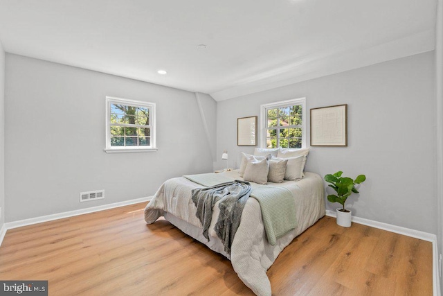 8818 Greens Ln, Randallstown, MD 21133 - bedroom with baseboards, light wood-type flooring, and recessed lighting