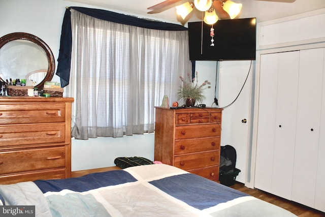4520 Strahle St, Philadelphia, PA 19136 - bedroom with a closet, wood finished floors, and a ceiling fan