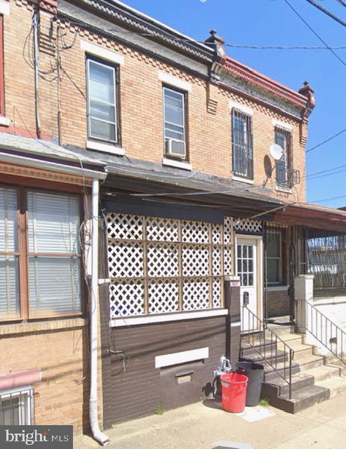 937 Kimber St, Camden, NJ 08102 - back of house featuring brick siding