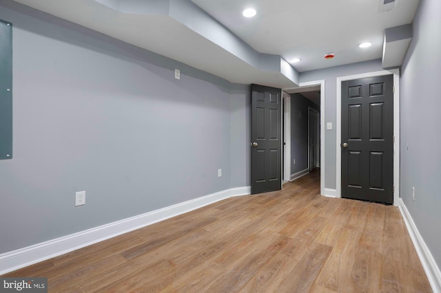1513 N Wolfe St, Baltimore, MD 21213 - unfurnished bedroom featuring light wood-style floors, baseboards, and recessed lighting