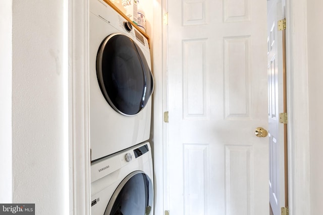 3111 Tilden Dr, Baltimore, MD 21211 - washroom featuring stacked washer / dryer