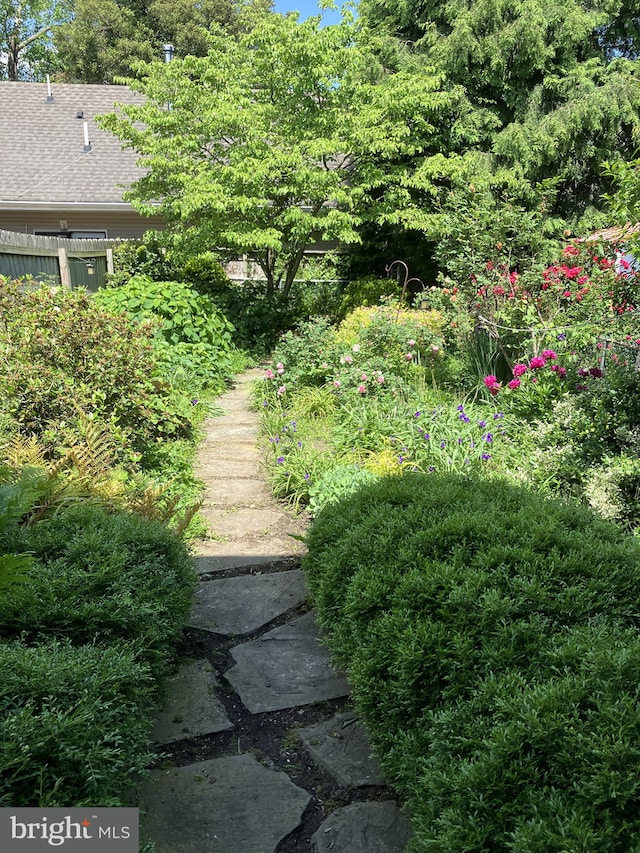 42 E 5th St, New Castle, DE 19720 - view of yard