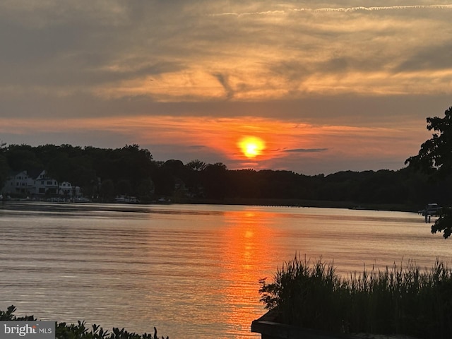 3300 Shore Dr, Annapolis, MD 21403 - water view