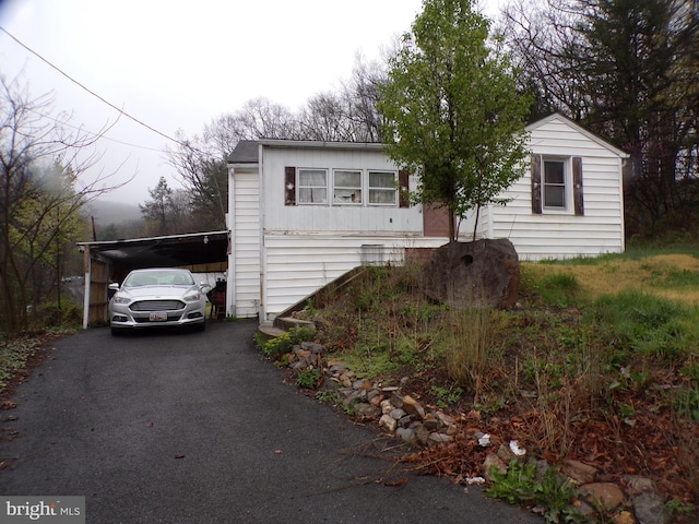 13529 Mcmullen Hwy SW, Cumberland, MD 21502 - view of front facade featuring driveway