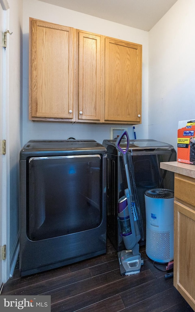 8 Bordeaux Blvd, Newark, DE 19702 - laundry area with washing machine and dryer, dark wood-style flooring, and cabinet space