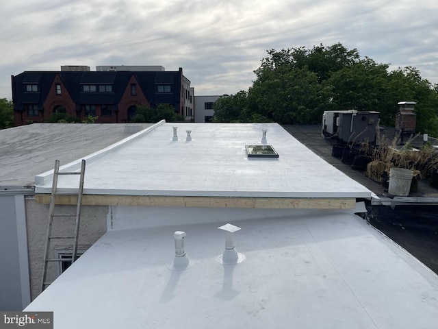 422 11th St SE, Washington, DC 20003 - exterior view of a flat roof