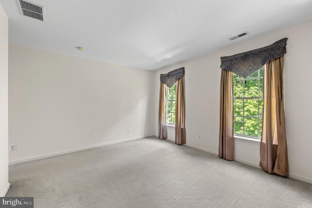 859 Empress Rd, West Chester, PA 19382 - empty room featuring light carpet and baseboards