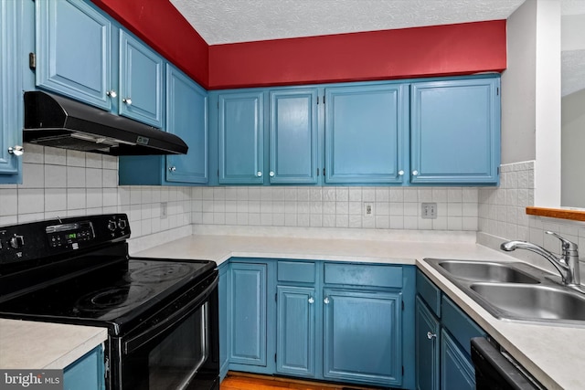 10462 Brackets Ford Cir, Manassas, VA 20110 - kitchen featuring electric range, blue cabinetry, under cabinet range hood, a sink, and dishwasher