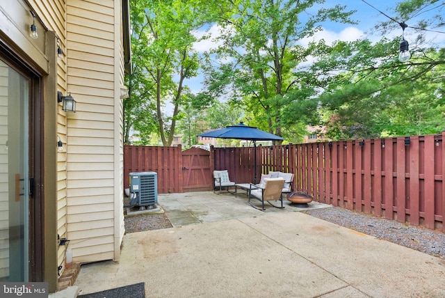 10627 Summer Oak Ct, Burke, VA 22015 - fenced backyard featuring a patio and a gate
