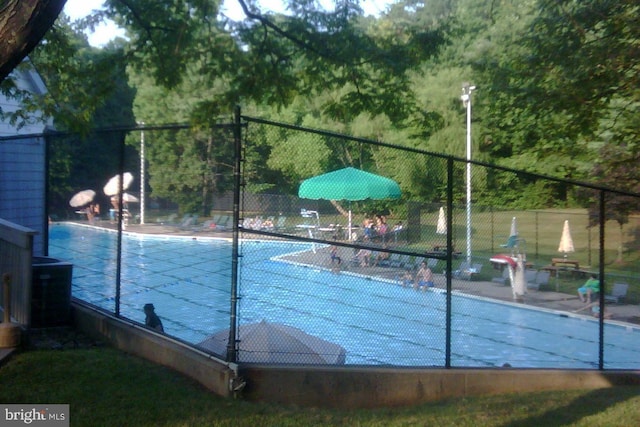 10627 Summer Oak Ct, Burke, VA 22015 - view of tennis court