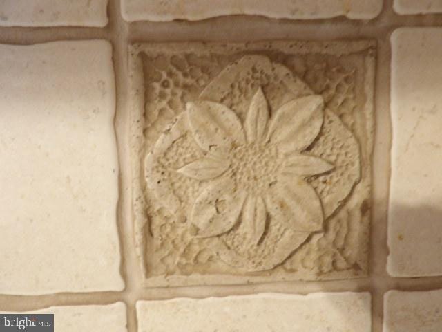 612 S Thomas St, Bedford, PA 15522 - detailed view