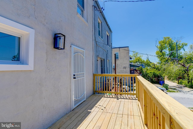 5002 Chalgrove Ave, Baltimore, MD 21215 - view of wooden deck
