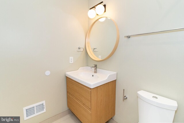 618 N American St, Philadelphia, PA 19123 - bathroom with vanity and toilet