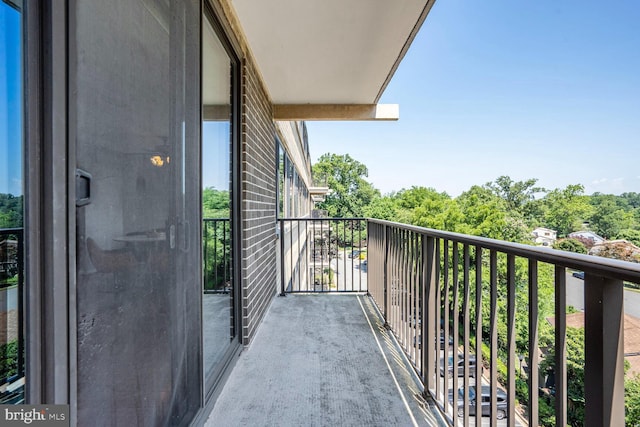 600 Roosevelt Blvd Unit 510, Falls Church, VA 22044 - view of balcony