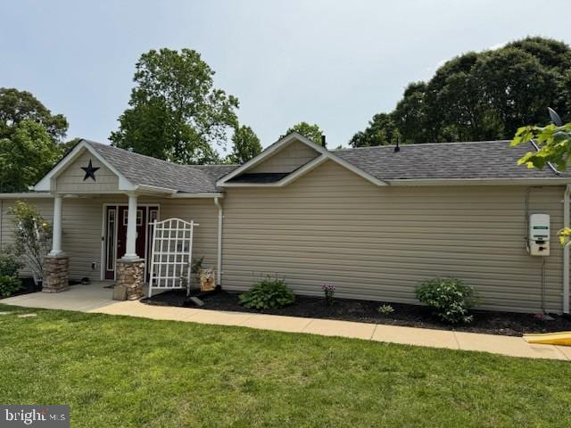 43880 Scriber Ln, Hollywood, MD 20636 - view of front of property with a front yard and a shingled roof