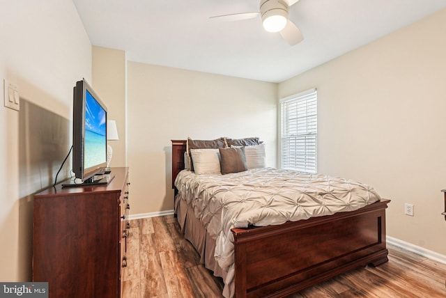 5 Locust Ln, Newtown, PA 18940 - bedroom featuring wood finished floors, baseboards, and ceiling fan