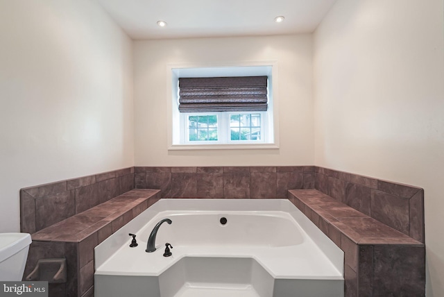 5 Locust Ln, Newtown, PA 18940 - full bath with a bath and toilet