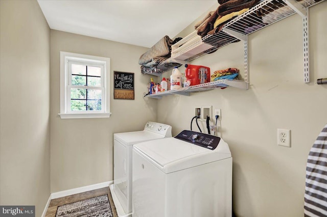 35 Krall Rd, Myerstown, PA 17067 - laundry area featuring washer and clothes dryer and baseboards