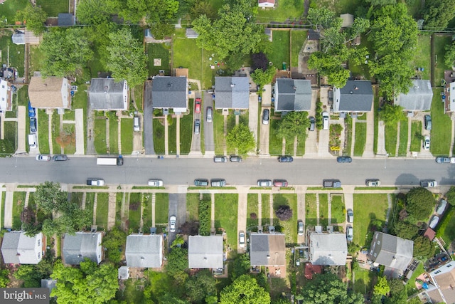 6807 Radcliffe Dr, Alexandria, VA 22307 - aerial view of property and surrounding area featuring nearby suburban area