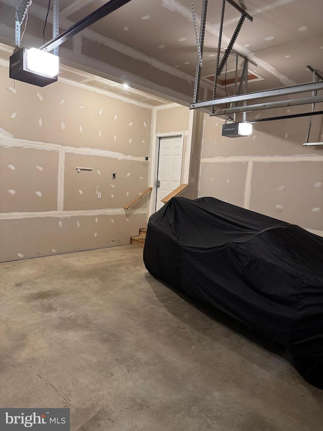 12916 Steam Mill Farm Dr, Brandywine, MD 20613 - garage featuring a garage door opener