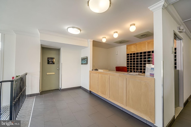 2800 Wisconsin Ave NW Unit 504, Washington, DC 20007 - reception featuring ornamental molding