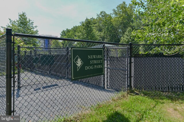 2800 Wisconsin Ave NW Unit 504, Washington, DC 20007 - view of gate