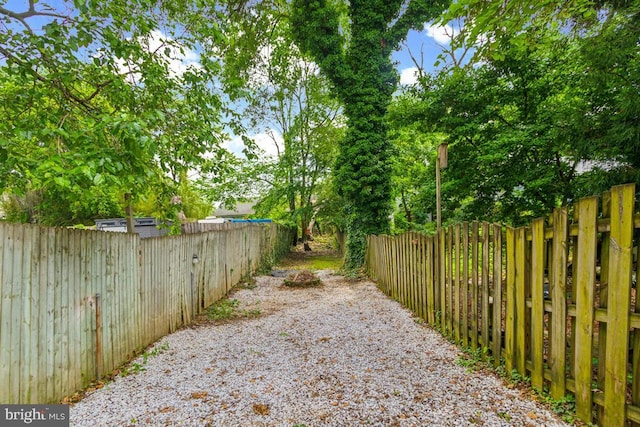 137 2nd St, Bordentown, NJ 08505 - view of fenced yard