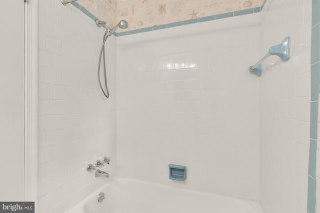 5404 Nedra Ave, Alexandria, VA 22310 - full bathroom with shower / washtub combination