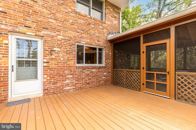 5404 Nedra Ave, Alexandria, VA 22310 - view of wooden deck