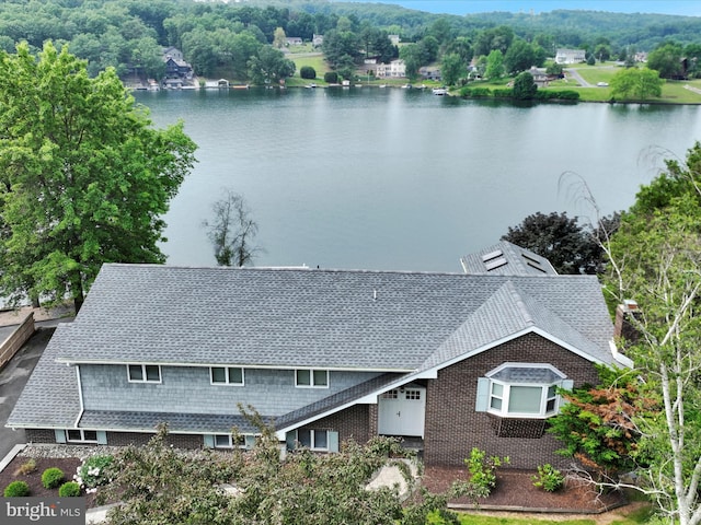 2054 Buckskin Cv, Auburn, PA 17922 - aerial view of property and surrounding area featuring a nearby body of water